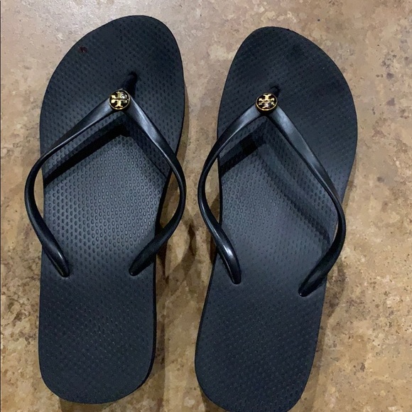 Tory Burch Shoes - Tory Burch flip flop